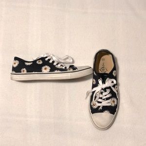 Cute Daisy Shoes